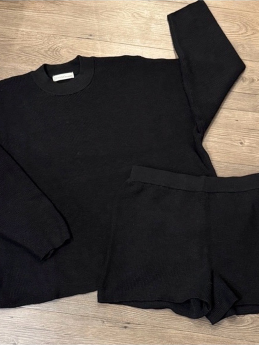 🆕 Zenana Outfitters Comfy Black Sweater Knit Crewneck & Shorts Set. S. NWOT!🔥